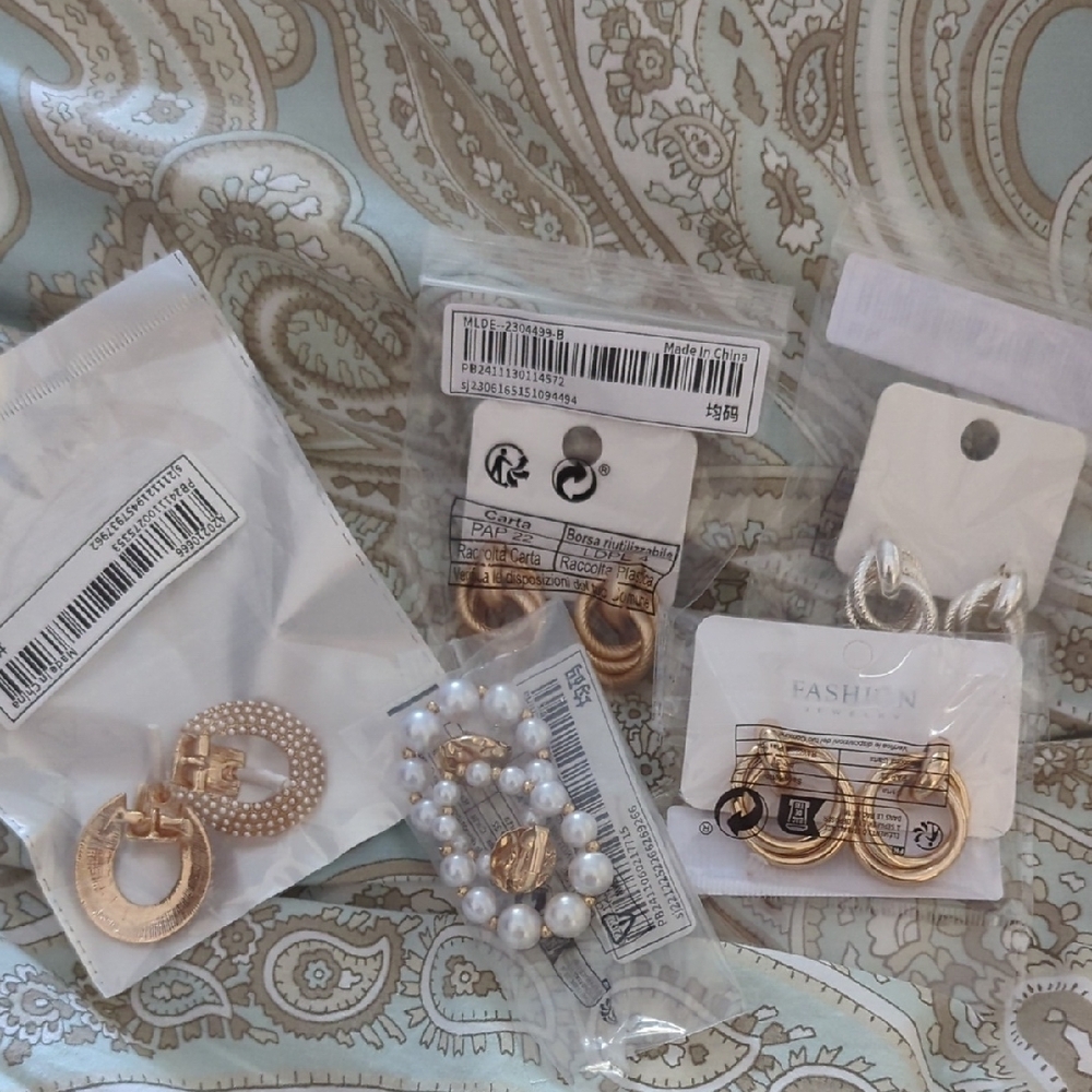 Elegant Gold and Silver Hoop Earrings Set